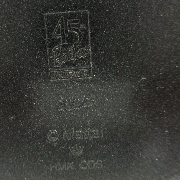 HALLMARK Christmas Keepsake Ornament 45th Anniversary BARBIE Lighted Stand‎ 2004 - Picture 11 of 16